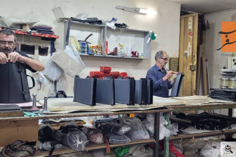 کارگاه تولید و پخش کیف همسفر در اصفهان