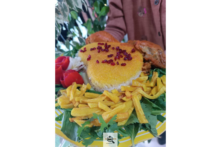 آشپزخانه می جان مار در صومعه سرا