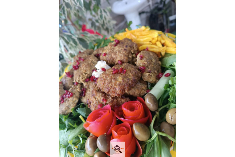 آشپزخانه می جان مار در صومعه سرا