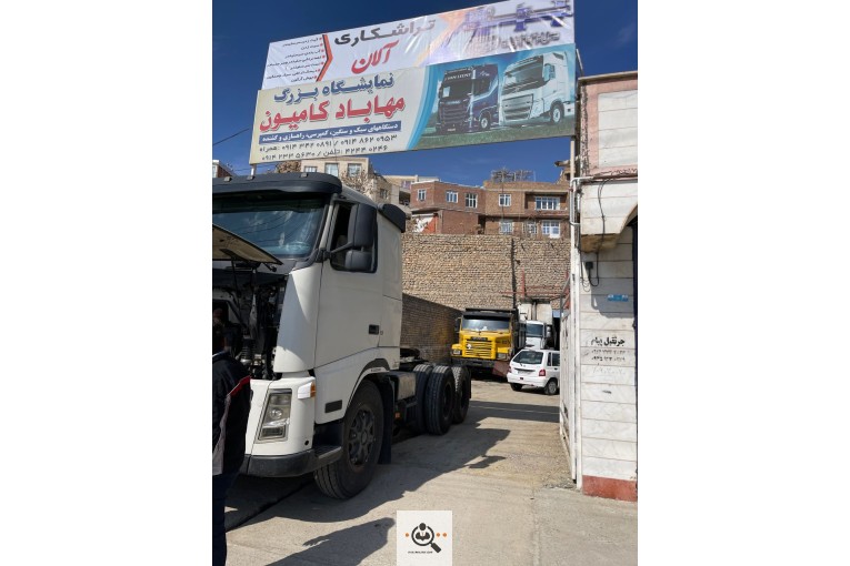 نمایشگاه مهاباد کامیون در مهاباد