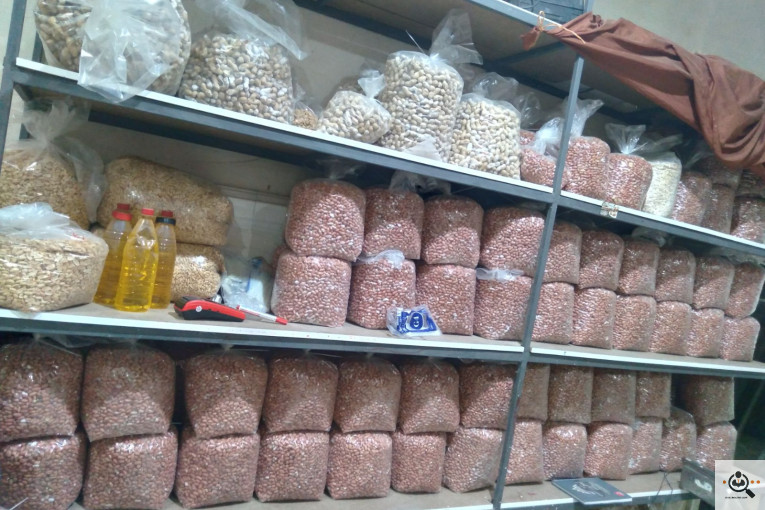 کارگاه بادام زمینی استاد شهریار در پارس آباد اردبیل