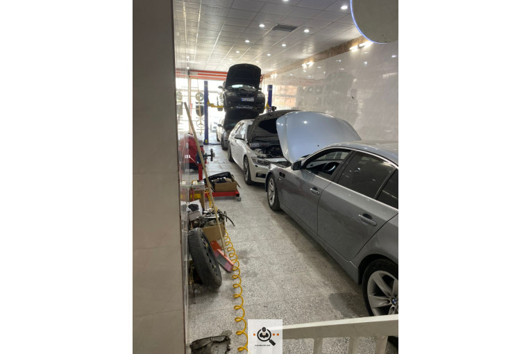 تعمیرگاه انحصاری BMW ( بی ام و ) رهنما در قم