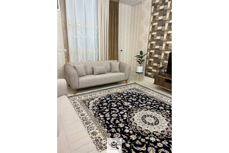 مبلمان امپراطور در شازند مرکزی