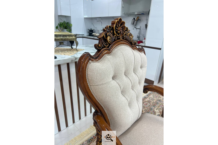 مبلمان امپراطور در شازند مرکزی