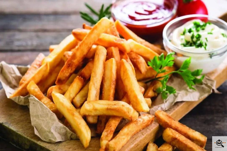 ساندویچ و برگر و پیتزا و پاچینی و مرغ بریان فست فود مزه شمالی در رضوانشهر