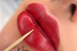 خدمات فیبروز و میکروبلیدینگ مریم بابایی در زنجان