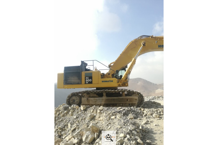 کارگاه تعمیرات تخصصی بیل مکانیکی کوماتسو در تهران