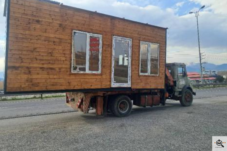 جرثقیل حامد در تنکابن 