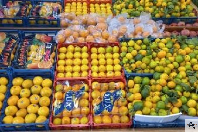 میوه فروشی معرفت در نجف آباد