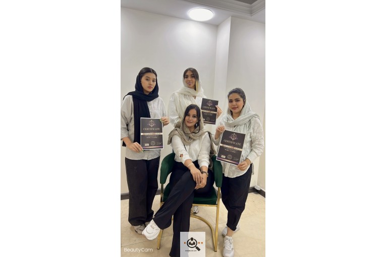 آکادمی اکستنشن مژه سحر زارعی در تهران