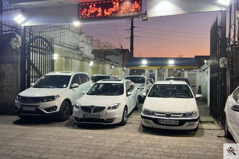 نمایشگاه اتومبیل لوکس مهرداد بصیری در رشت