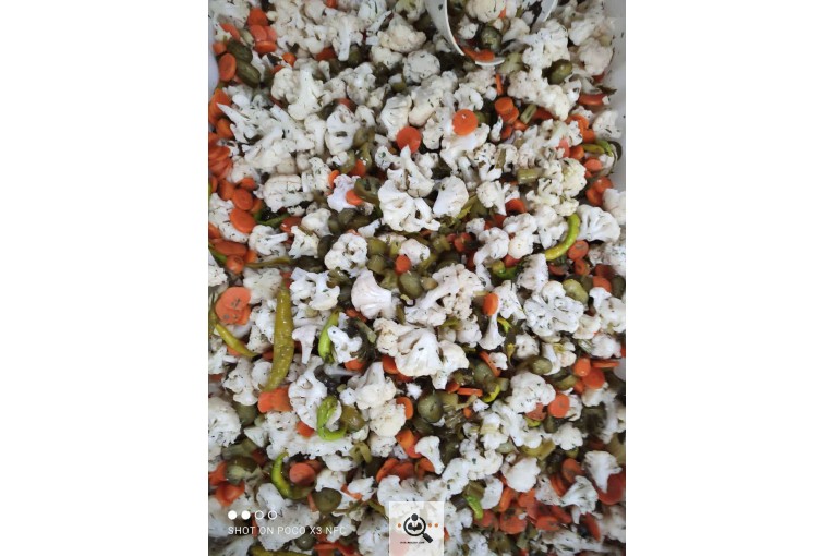 عمده فروشی تخم مرغ و ترشیجات بیگی در اصفهان