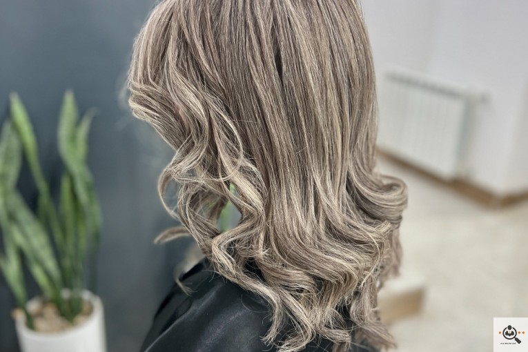 مرکز تخصصی رنگ و لایت محدثه صالحی در رفسنجان haircolor_mohadeseh_salehi