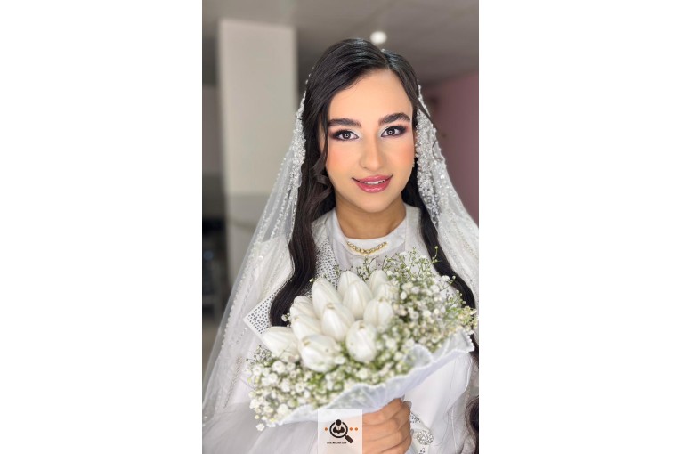 میکاپ لاله رضایی زاده در سیرجان