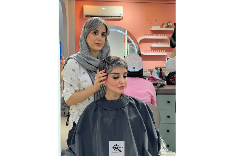 آموزش و خدمات رنگ و لایت کوتاهی مو پریسا معصوم پور در قزوین