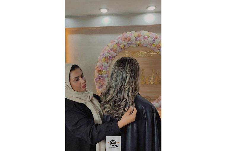 رنگ و کراتین مو معصومه باقری در مشهد