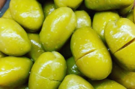 پخش شوریجات و ترشیجات تک و توک در همدان