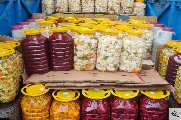 تولید و پخش ترشیجات ابتکار معطر در قائمشهر