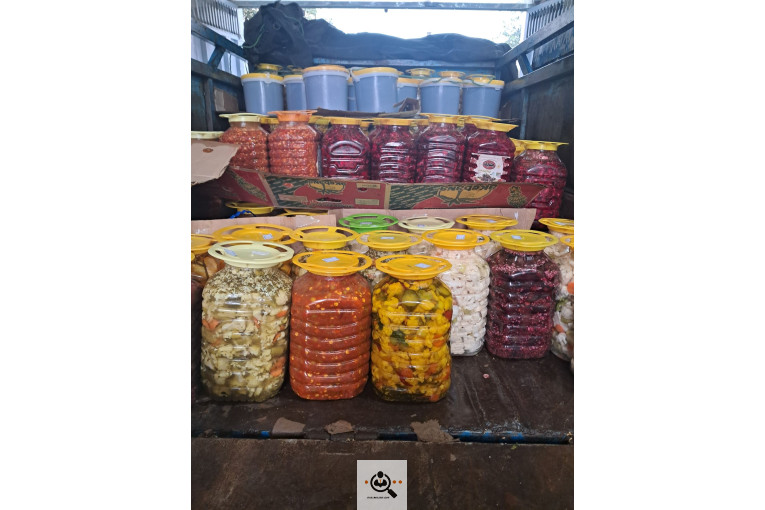 تولید و پخش ترشیجات ابتکار معطر در قائمشهر