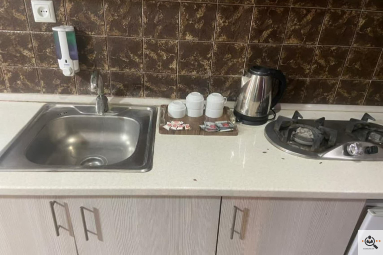 رزرو هتل آپارتمان و مسافرخانه شریف جواهری در مشهد 09153275122