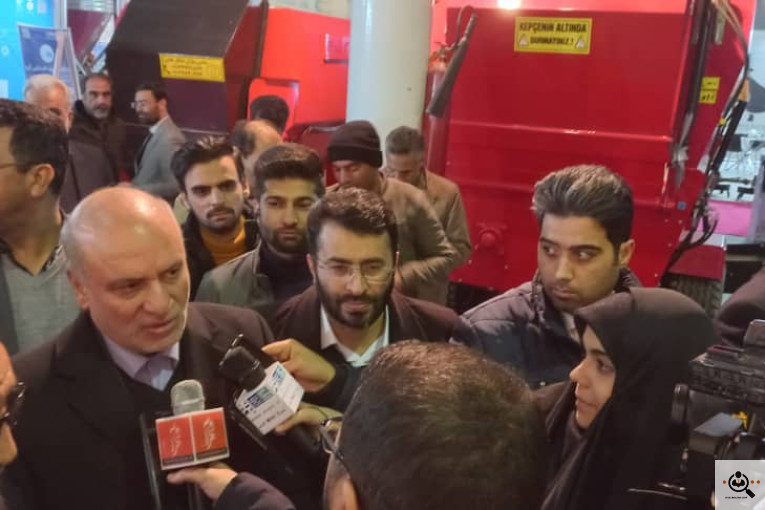 خط تولید فیدر میکسر و انواع تیغه فیدر میکسر ۱۰ و 8 و 6 و 4 و 2 و 3  و 12 متر مکعب عمودی تراکتوری و برقی
