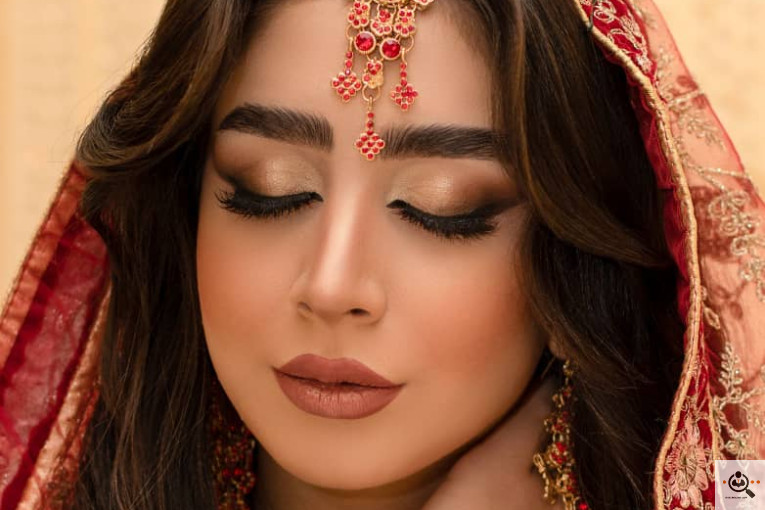میکاپ و تتو حمیده پاکدل در مشهد