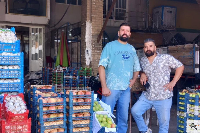 ميدان ميوه و تره بار برادران هدايت در نيشابور