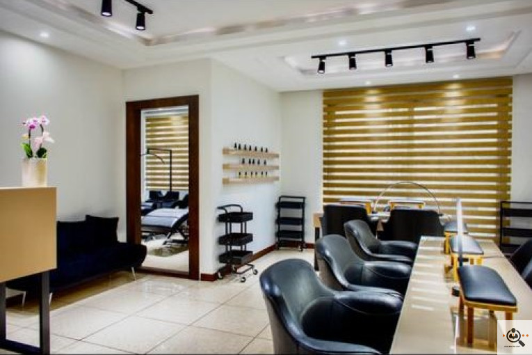 بوتیک سالن آرایش و زیبایی سفری در تهران