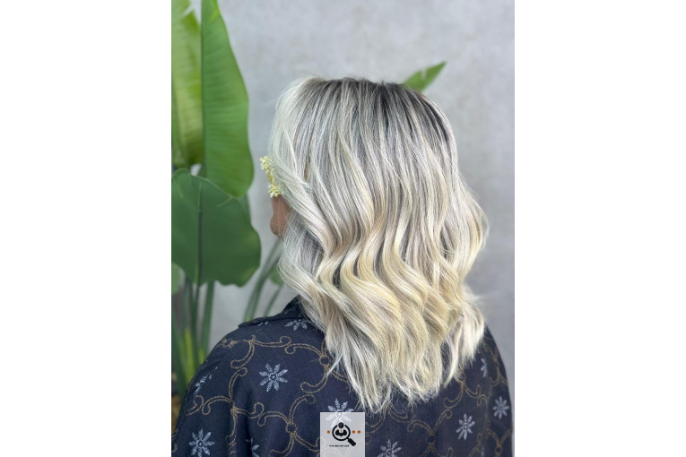 خدمات رنگ مو شادی نورمحمدی در لاهیجان