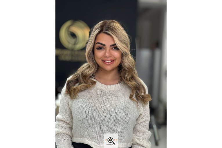 خدمات رنگ مو شادی نورمحمدی در لاهیجان