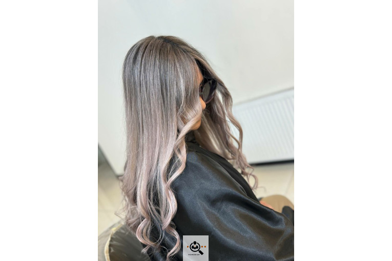 خدمات رنگ و لایت زهرا قاسمی در اصفهان