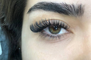 آکادمی مژه آذین در رامسر