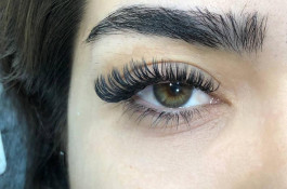 آکادمی مژه آذین در رامسر