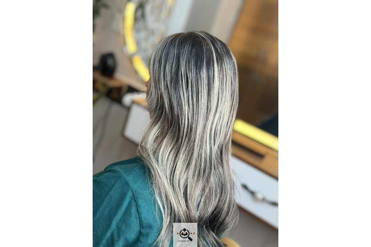 سالن آرایش و زیبایی مه نور شربیان در سراب