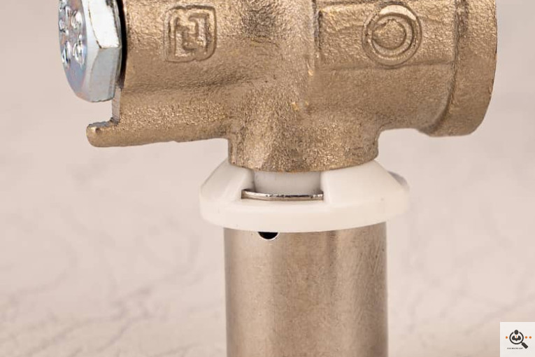 تولید کننده اتصالات پنج لایه و برنجی پارس نوین در اصفهان