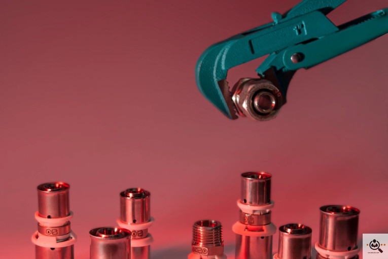 تولید کننده اتصالات پنج لایه و برنجی پارس نوین در اصفهان