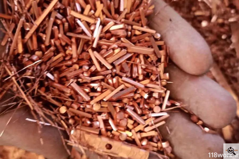 خدمات ریخته گری و ضایعات حاج سعید مستاجران در اصفهان