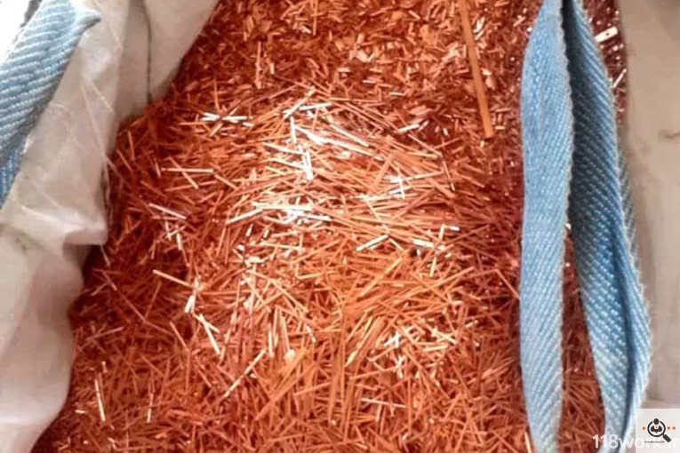 خدمات ریخته گری و ضایعات حاج سعید مستاجران در اصفهان