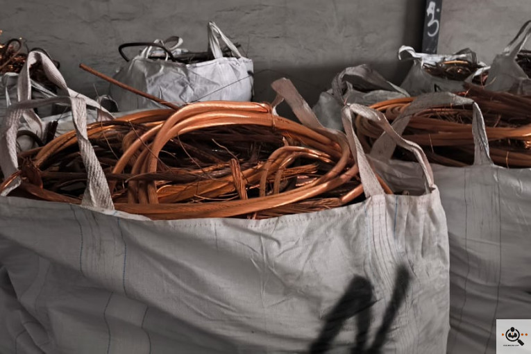 خدمات ریخته گری و ضایعات حاج سعید مستاجران در اصفهان