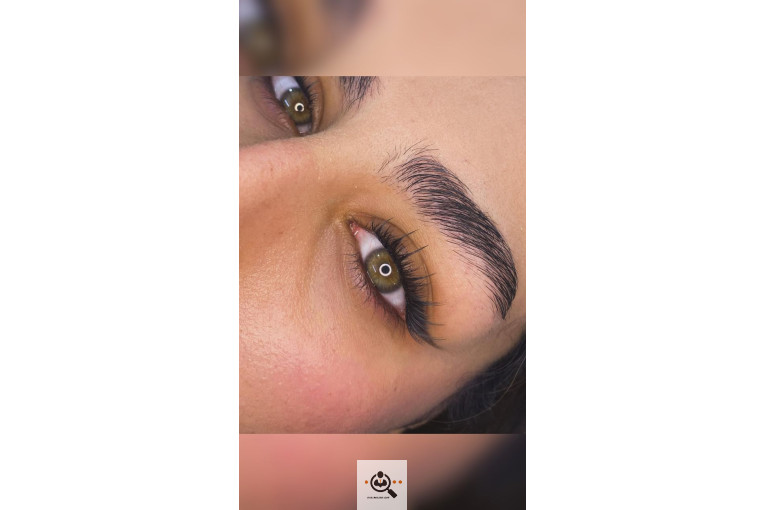 سالن آرایش و زیبایی دلنیا در شهرک اندیشه