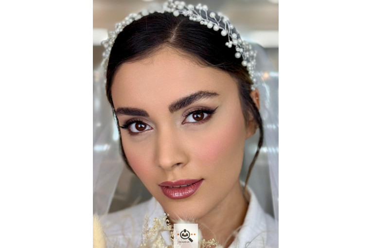 سالن آرایش و زیبایی دلنیا در شهرک اندیشه