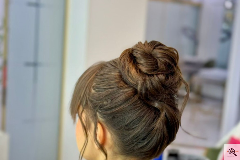 سالن آرایش و زیبایی دلنیا در شهرک اندیشه