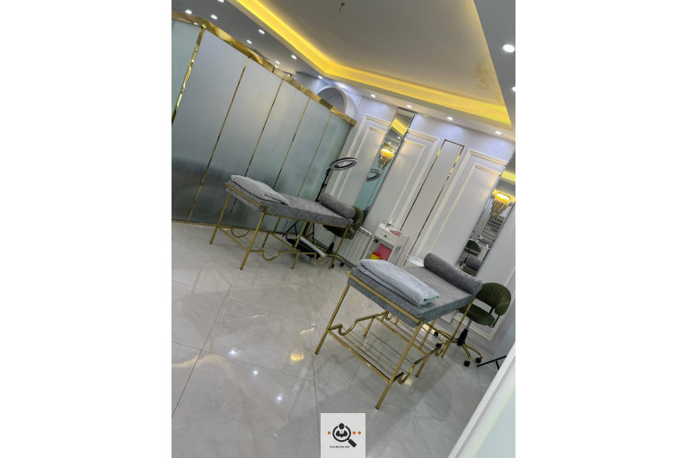 سالن آرایش و زیبایی دلنیا در شهرک اندیشه