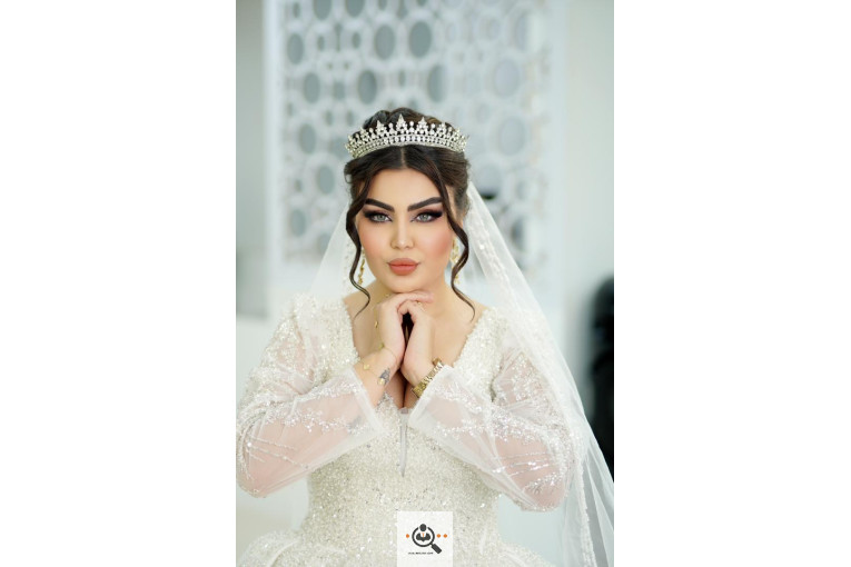 سالن آرایش و زیبایی لارن در نقده