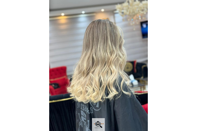 رنگ مو و کراتین زهرا منتجبی در کاشان