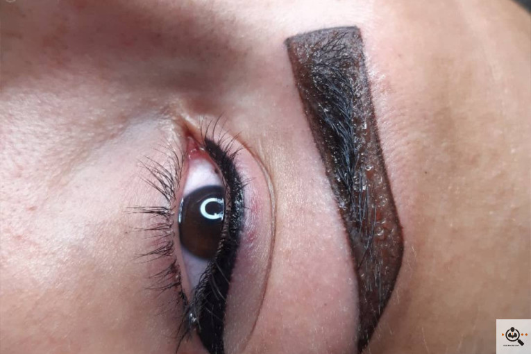 سالن آرایش و زیبایی آنا در عنبرآباد کرمان