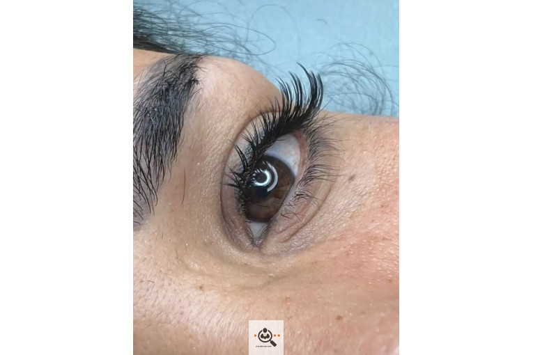 سالن آرایش و زیبایی آنا در عنبرآباد کرمان