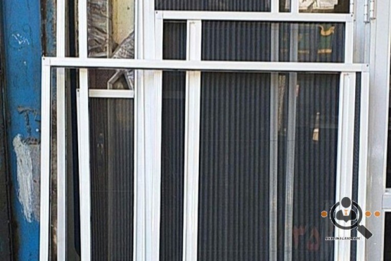  ریگلاژ در و پنجره ارغوان در قزوین
