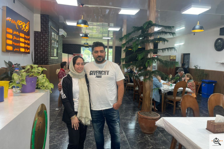 رستوران اکبر جوجه برادران کلبادی در زیراب 