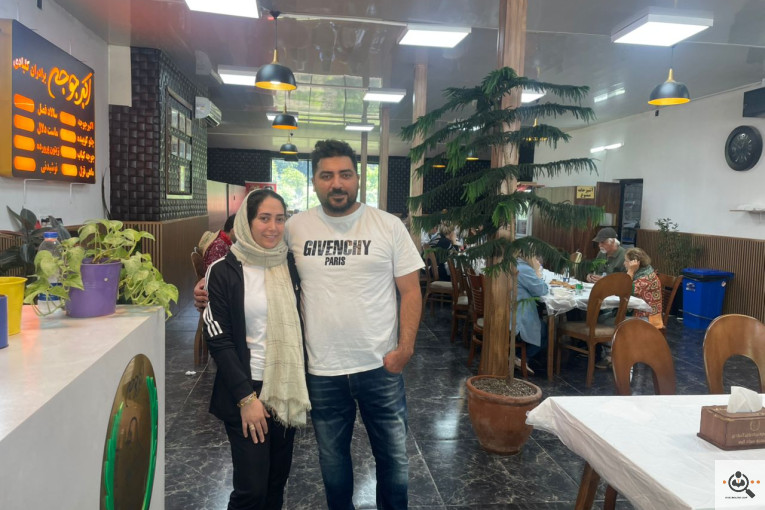 رستوران اکبر جوجه برادران کلبادی در زیراب 